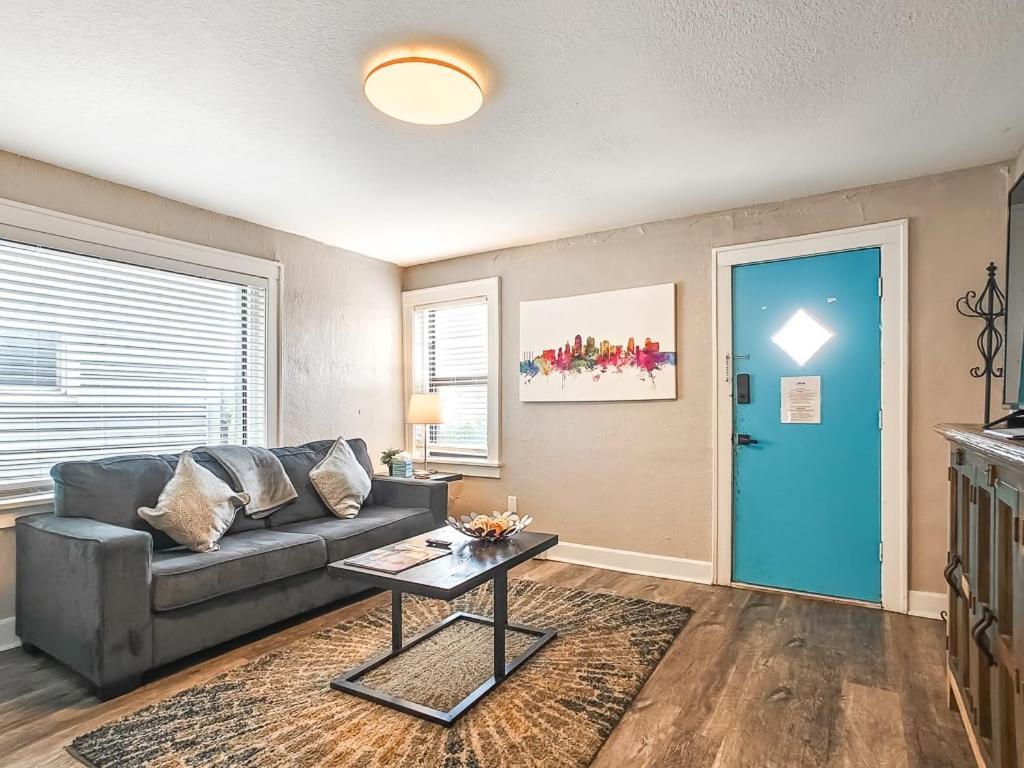Вилла Heart Of Westport 1Br Канзас-Сити Экстерьер фото
